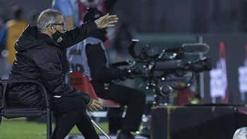 Tabárez encara Venezuela-Uruguay sin "drama" o "euforia" tras malos resultados Tabárez encara Venezuela-Uruguay sin "drama" o "euforia" tras malos resultados