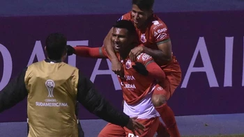 Jornada dominical, con tres partidos de la División Profesional Jornada dominical, con tres partidos de la División Profesional