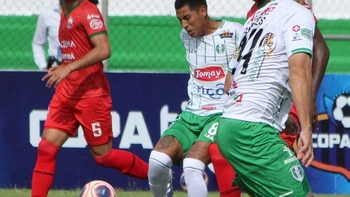 Real Tomayapo aprovechó el relajo de Guabirá en Montero (0-2) Real Tomayapo aprovechó el relajo de Guabirá en Montero (0-2)