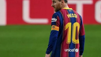 Messi iguala a Xavi como el jugador con más partidos con el Barcelona Messi iguala a Xavi como el jugador con más partidos con el Barcelona