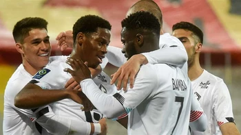 El Lille se acerca al título en el campeonato francés con triunfo ante el Lens El Lille se acerca al título en el campeonato francés con triunfo ante el Lens