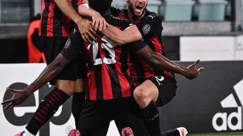 El Milan expulsa a la Juventus de los puestos de Champions El Milan expulsa a la Juventus de los puestos de Champions