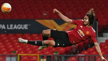 Edinson Cavani amplió su contrato con el Manchester United hasta 2022 Edinson Cavani amplió su contrato con el Manchester United hasta 2022