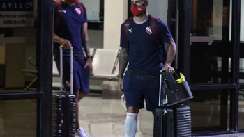 Independiente de Argentina llegó a Santa Cruz sin Julio César Falcioni, su entrenador Independiente de Argentina llegó a Santa Cruz sin Julio César Falcioni, su entrenador