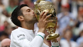Djokovic se consolida como número 1 del mundo tras ganar Wimbledon Djokovic se consolida como número 1 del mundo tras ganar Wimbledon