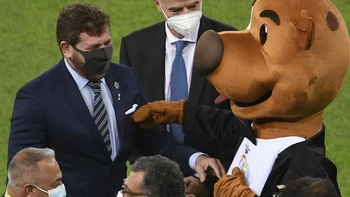 Justicia suiza devuelve a Conmebol más de 1,7 millones de dólares por caso de "Fifagate" Justicia suiza devuelve a Conmebol más de 1,7 millones de dólares por caso de "Fifagate"