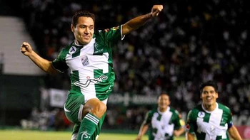 Mojica y Baldessari, los máximos goleadores de los clásicos cruceños Mojica y Baldessari, los máximos goleadores de los clásicos cruceños