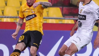 The Strongest se trae una goleada de Guayaquil (4-0) The Strongest se trae una goleada de Guayaquil (4-0)
