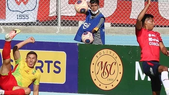 Palmaflor venció (3-1) a Wilstermann y se pone a un punto del líder Palmaflor venció (3-1) a Wilstermann y se pone a un punto del líder