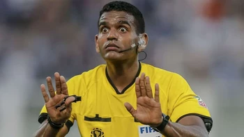 Venezolano Alexis Herrera arbitrará el partido entre Bolivia y Colombia Venezolano Alexis Herrera arbitrará el partido entre Bolivia y Colombia