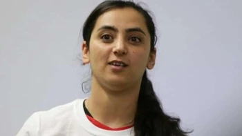 La angustia y la impotencia de la exfutbolista afgana Khalida Popal La angustia y la impotencia de la exfutbolista afgana Khalida Popal