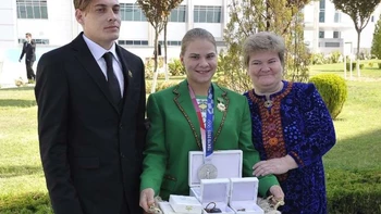 Un apartamento, un vehículo y 50.000 dólares para primera medallista olímpica de Turkmenistán Un apartamento, un vehículo y 50.000 dólares para primera medallista olímpica de Turkmenistán