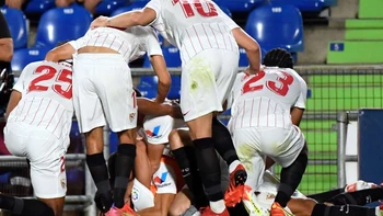 El Sevilla gana sobre la bocina al Getafe y es líder en LaLiga El Sevilla gana sobre la bocina al Getafe y es líder en LaLiga