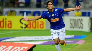 Marcelo Martins se perderá dos partidos del Cruzeiro por jugar con la selección Marcelo Martins se perderá dos partidos del Cruzeiro por jugar con la selección