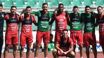 Bolivia se juega sus últimas cartas ante una Colombia que quiere trepar Bolivia se juega sus últimas cartas ante una Colombia que quiere trepar