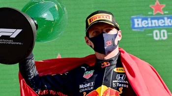 Verstappen se impone en casa y recupera el liderato del Mundial Verstappen se impone en casa y recupera el liderato del Mundial