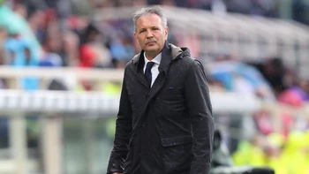 Sinisa Mihajlovic tiene leucemia pero seguirá entrenando al Bolonia Sinisa Mihajlovic tiene leucemia pero seguirá entrenando al Bolonia