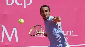 Notable triunfo de Hugo Dellien para instalarse en la segunda ronda del Estoril Open Notable triunfo de Hugo Dellien para instalarse en la segunda ronda del Estoril Open