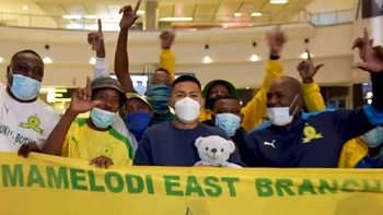 Erwin Saavedra fue recibido a lo grande en Sudáfrica (video) Erwin Saavedra fue recibido a lo grande en Sudáfrica (video)