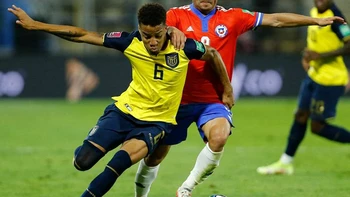 Chile espera que FIFA entregue rápido dictamen por su denuncia contra Ecuador Chile espera que FIFA entregue rápido dictamen por su denuncia contra Ecuador