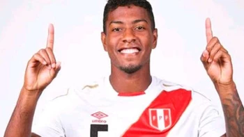 Perú disputará "como finales" duelos contra Uruguay y Paraguay, asegura defensa Araujo Perú disputará "como finales" duelos contra Uruguay y Paraguay, asegura defensa Araujo