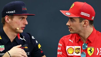 Leclerc contra Verstappen en la vuelta del Gran Premio de Australia Leclerc contra Verstappen en la vuelta del Gran Premio de Australia
