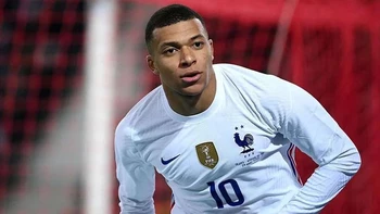 La descomunal oferta del PSG a Kylian Mbappé La descomunal oferta del PSG a Kylian Mbappé