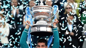 Carlos Alcaraz, la nueva joya del tenis, ganó el torneo de Barcelona Carlos Alcaraz, la nueva joya del tenis, ganó el torneo de Barcelona