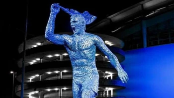 El Manchester City homenajeó a Sergio Agüero con una estatua (video) El Manchester City homenajeó a Sergio Agüero con una estatua (video)