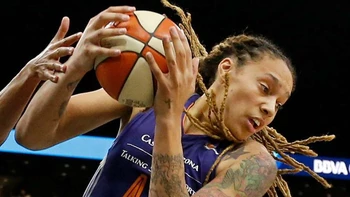 Tribunal ruso prolonga detención de la basquetbolista estadounidense hasta junio Tribunal ruso prolonga detención de la basquetbolista estadounidense hasta junio