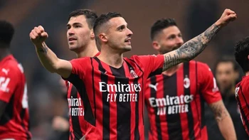 AC Milan puede dar ante el Atalanta un paso casi definitivo al "Scudetto" AC Milan puede dar ante el Atalanta un paso casi definitivo al "Scudetto"