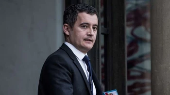Ministro del Interior francés, acusado de "mentir" sobre caos en final de Champions Ministro del Interior francés, acusado de "mentir" sobre caos en final de Champions