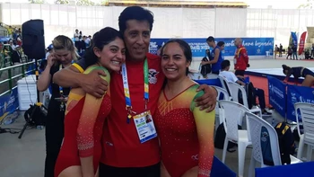 Mariana Espejo y Anahí Rocha bañan de oro a Bolivia en los Juegos Bolivarianos de Colombia Mariana Espejo y Anahí Rocha bañan de oro a Bolivia en los Juegos Bolivarianos de Colombia