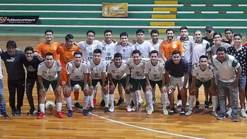 CRE jugará de visitante sus tres primeros partidos de la Liga Nacional de Futsal CRE jugará de visitante sus tres primeros partidos de la Liga Nacional de Futsal