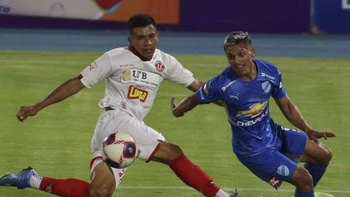 Universitario de Vinto y Bolívar buscan su primer triunfo en el torneo Clausura Universitario de Vinto y Bolívar buscan su primer triunfo en el torneo Clausura