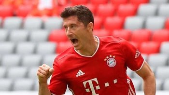 "Hemos hecho una oferta" por Lewandowski, afirma el presidente del Barcelona "Hemos hecho una oferta" por Lewandowski, afirma el presidente del Barcelona