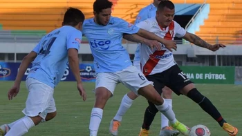 Aurora salvó un empate (1-1) ante Always Ready en Cochabamba Aurora salvó un empate (1-1) ante Always Ready en Cochabamba