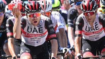 El covid irrumpe en el Tour de Francia y en el equipo del líder Pogacar El covid irrumpe en el Tour de Francia y en el equipo del líder Pogacar