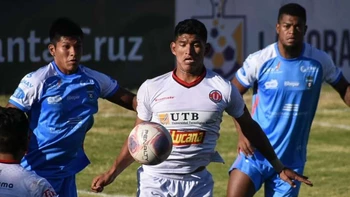 Blooming perdió (2-1) en su aniversario ante la ‘U’ de Vinto, pero no se mueve del segundo puesto Blooming perdió (2-1) en su aniversario ante la ‘U’ de Vinto, pero no se mueve del segundo puesto