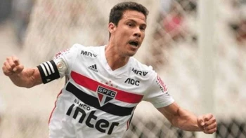 El mundialista brasileño Hernanes se retira del fútbol El mundialista brasileño Hernanes se retira del fútbol