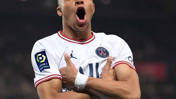 La Liga española va a interponer una "denuncia" contra el PSG ante la UEFA por la renovación de Mbappé La Liga española va a interponer una "denuncia" contra el PSG ante la UEFA por la renovación de Mbappé