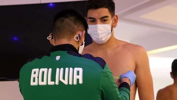 Control de grasas y azúcares en la primera etapa alimenticia de la selección boliviana de fútbol Control de grasas y azúcares en la primera etapa alimenticia de la selección boliviana de fútbol