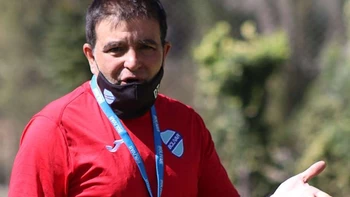 Vivas: “Las 14 fechas deberían jugarse en las ciudades que corresponden” Vivas: “Las 14 fechas deberían jugarse en las ciudades que corresponden”