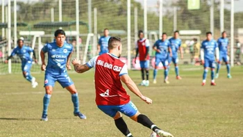 Guabirá y Real Santa Cruz empataron (1-1) en partido amistoso Guabirá y Real Santa Cruz empataron (1-1) en partido amistoso