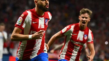 Atlético Madrid se acerca a la Champions tras ganar el derbi al Real Madrid Atlético Madrid se acerca a la Champions tras ganar el derbi al Real Madrid
