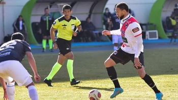 Nacional Potosí se impone en casa ante Aurora (3-1) con dos goles de Tobar Nacional Potosí se impone en casa ante Aurora (3-1) con dos goles de Tobar
