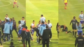 Agresión a un juez pone en pausa el fútbol de Ecuador Agresión a un juez pone en pausa el fútbol de Ecuador