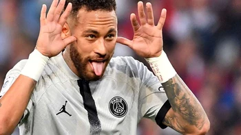 Neymar se afianza como máximo goleador de la Ligue 1 Neymar se afianza como máximo goleador de la Ligue 1