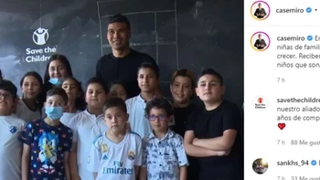 El futbolista Casemiro ayuda a un centro de atención a la infancia (video) El futbolista Casemiro ayuda a un centro de atención a la infancia (video)