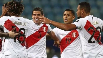 Perú decreta feriado por repechaje con Australia al Mundial de Catar Perú decreta feriado por repechaje con Australia al Mundial de Catar